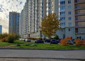 Продажа 3-комнатной квартиры, 92.9 м2, Санкт-Петербург, Богатырский проспект, 48к1, метро Беговая