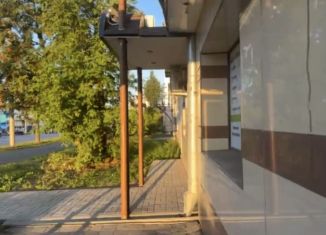 Продается торговая площадь, 63 м2, Киров, улица Воровского, 80, Ленинский район