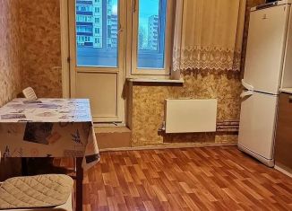 Сдаю в аренду 2-ком. квартиру, 54 м2, Москва, Большая Академическая улица, 77к2, метро Окружная