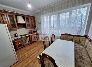 Продажа 3-комнатной квартиры, 65 м2, Минеральные Воды, улица Энгельса, 185