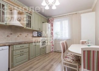 Продам 3-комнатную квартиру, 86.9 м2, Республика Башкортостан, улица Ленина, 156