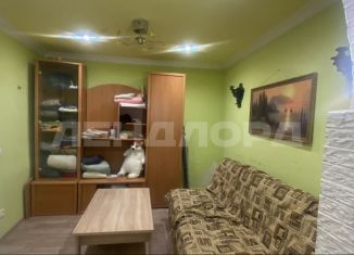 Продам 3-ком. квартиру, 52 м2, Новочеркасск, Кавказская улица, 162