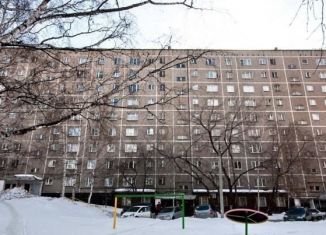 Продам 3-комнатную квартиру, 57.8 м2, Екатеринбург, улица Карла Маркса, 43, метро Динамо