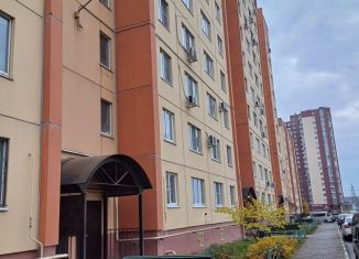 Продаю 2-ком. квартиру, 55 м2, Воронежская область, улица Артамонова