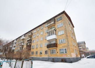 Продам 2-ком. квартиру, 42.9 м2, Новосибирск, улица Макаренко, 10