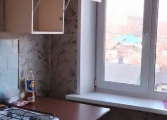 Сдаю в аренду 2-ком. квартиру, 46 м2, Абакан, улица Дзержинского, 181