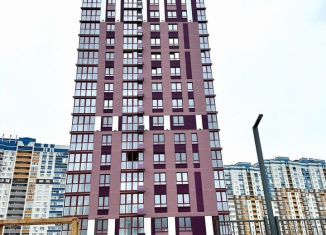 Продаю трехкомнатную квартиру, 88.5 м2, Брянск, улица Комарова, 47