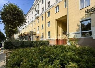 2-ком. квартира в аренду, 60 м2, Смоленск, улица Октябрьской Революции, 7