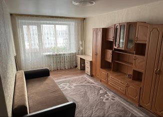 Продается 2-ком. квартира, 52.2 м2, Хакасия, улица Ленина, 1Б