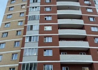 Сдается 1-комнатная квартира, 38 м2, Зеленодольск, улица Королёва, 15