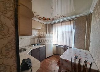 Сдаю в аренду 2-ком. квартиру, 45 м2, Грозный, улица А-К.Б. Арсаханова, 16