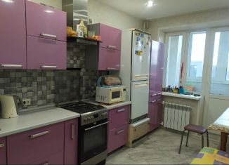 Продажа 1-ком. квартиры, 41 м2, Курская область, улица Маршала Жукова, 22к2