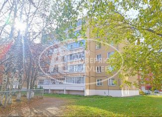 Продам 3-комнатную квартиру, 67.7 м2, Чернушка, Красноармейская улица, 88