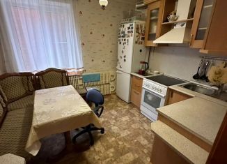 Продажа двухкомнатной квартиры, 65 м2, Старый Оскол, микрорайон Дубрава, квартал 1, 15