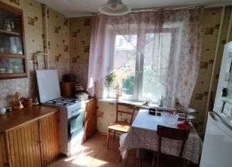 Продается 2-комнатная квартира, 50 м2, Челябинск, Часовая улица, 7