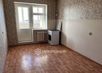 Продам 1-комнатную квартиру, 44 м2, Орёл, улица Емлютина, 2, микрорайон Зареченский