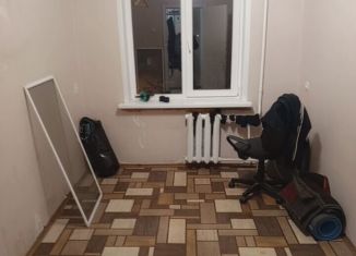 Продается 3-комнатная квартира, 58 м2, Новомосковск, улица Маяковского, 8А