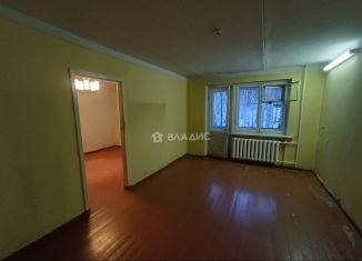 Продается двухкомнатная квартира, 50 м2, Новоуральск, улица Комарова, 5