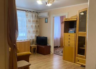 Сдается в аренду 2-ком. квартира, 44 м2, Братск, улица Макаренко, 6