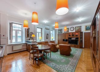 Аренда 3-ком. квартиры, 95 м2, Москва, улица Петровка, 19с5, Тверской район