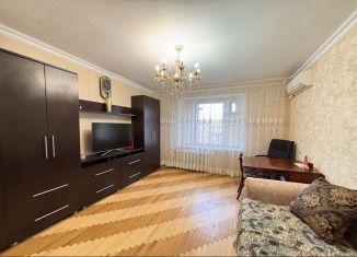 Продаю трехкомнатную квартиру, 65 м2, Нальчик, улица Идарова, 162