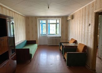 Двухкомнатная квартира на продажу, 43.6 м2, Зверево, Ивановская улица, 7