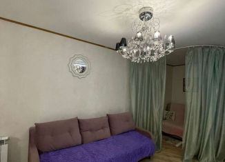 Сдается двухкомнатная квартира, 45 м2, Серпухов, улица Ворошилова, 117