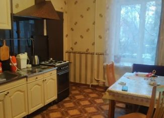 Сдаю в аренду 2-ком. квартиру, 68 м2, Кировская область, улица Карла Маркса