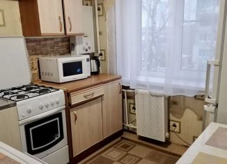 Сдам 1-ком. квартиру, 30 м2, Новомосковск, Донская улица, 3А