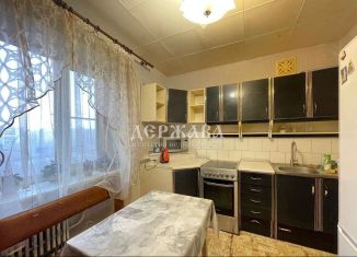 Продам 1-ком. квартиру, 35 м2, Старый Оскол, микрорайон Макаренко, 40