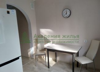 Продажа 1-ком. квартиры, 37 м2, Саратов, Алексеевская улица, 22/26