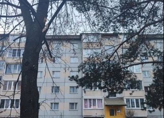 Продаю 2-ком. квартиру, 54 м2, Ленинградская область, Аэропортовская улица, 6