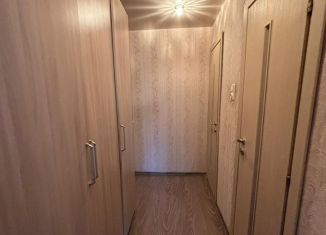 Продается 2-ком. квартира, 45 м2, Кыштым, улица Металлургов, 2