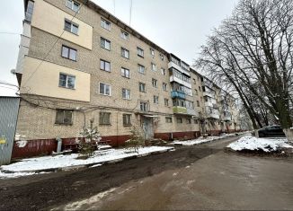 Продается 3-комнатная квартира, 64 м2, Донской, Октябрьская улица, 126