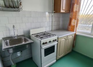 Сдача в аренду 3-ком. квартиры, 60 м2, Мурманск, Кольский проспект, 220