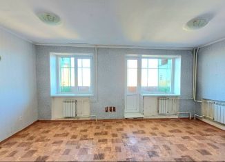 Продам 3-ком. квартиру, 72 м2, Оренбург, проспект Дзержинского, 33А