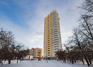 Продам 2-ком. квартиру, 74 м2, Екатеринбург, Белореченская улица, 21