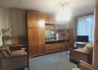 Продажа трехкомнатной квартиры, 41.6 м2, Санкт-Петербург, улица Белы Куна, 22к5, метро Международная