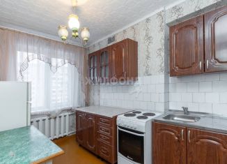 Продам 3-ком. квартиру, 59.8 м2, Алтайский край, улица Монтажников, 3