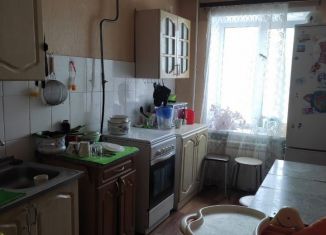 Сдается в аренду 4-комнатная квартира, 80 м2, Свердловская область, Станционная улица, 80