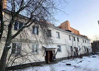 Сдам 1-комнатную квартиру, 35 м2, Петрозаводск, улица Анохина, 13Б, район Центр