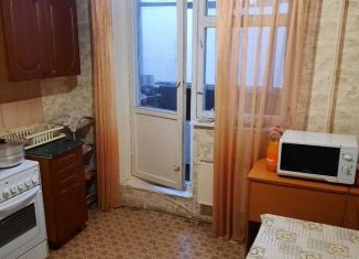 Сдается в аренду 2-комнатная квартира, 56 м2, Москва, улица Знаменские Садки, 9к1, метро Бульвар Дмитрия Донского