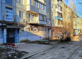 Продажа 3-комнатной квартиры, 58 м2, Волгоград, улица Маршала Толбухина, 40