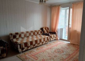 Продам 1-ком. квартиру, 35 м2, Тюмень, улица Парфёнова, 36