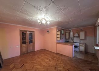 Продается 2-комнатная квартира, 44.7 м2, Краснодар, улица Щорса, 3А