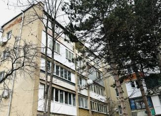 Продаю 2-ком. квартиру, 48.6 м2, Ставропольский край, улица Ермолова, 139А